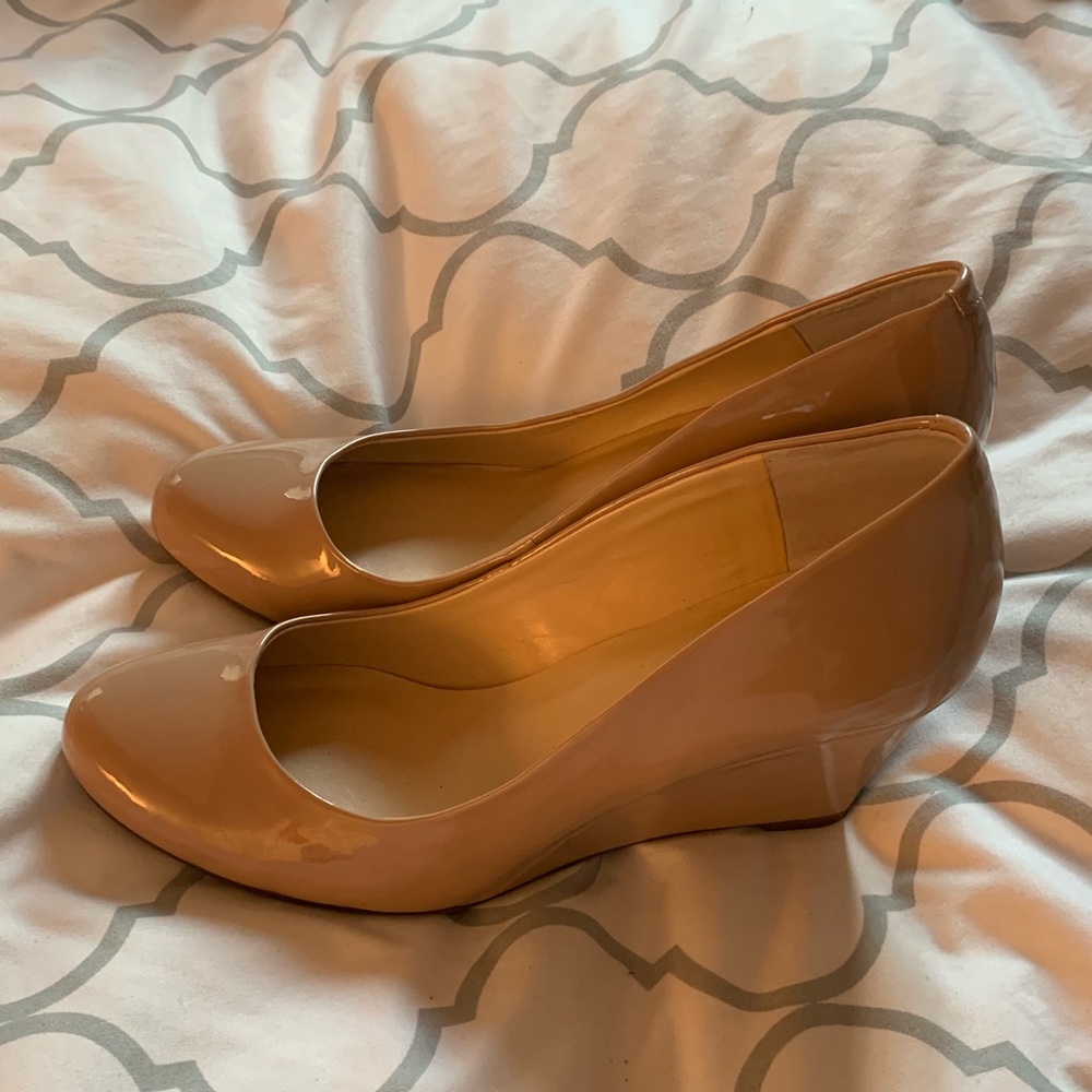 Jessica Simpson Nude Patent Leather Wedges